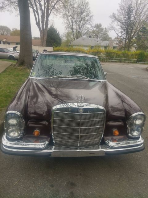 1968 Burgundy Mercedes-Benz S-Class Sedan