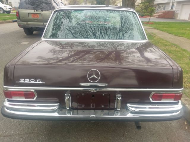 1968 Burgundy Mercedes-Benz S-Class Sedan