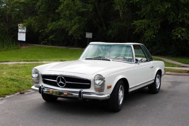 1968 White Mercedes-Benz 200-Series Roadster