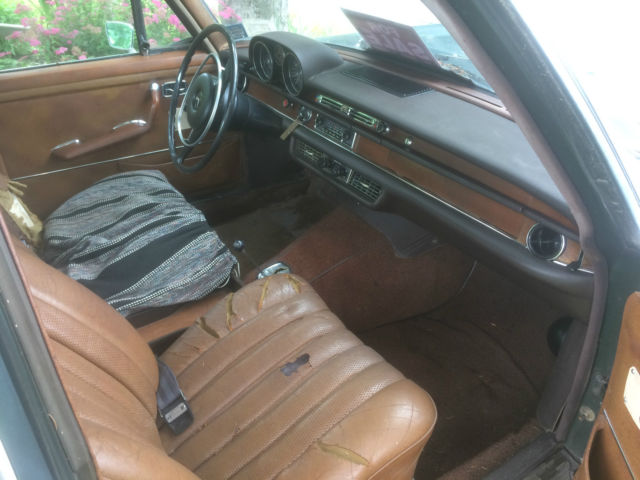 1968 Mercedes-Benz 200-Series