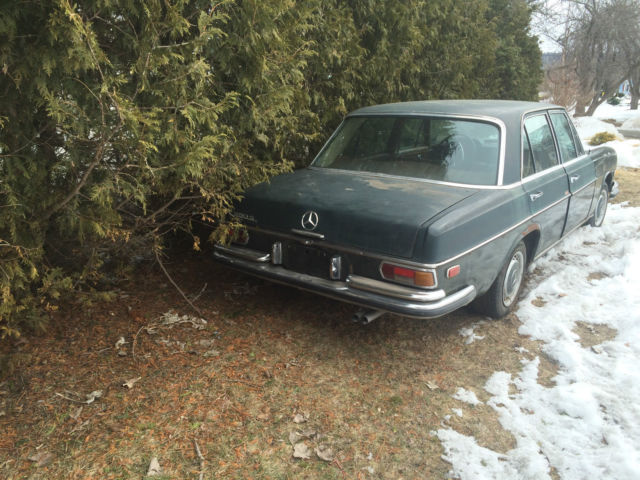 1968 Mercedes-Benz 200-Series