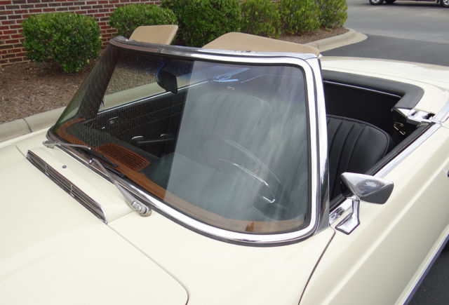 1968 Light Ivory (670H) Mercedes-Benz SL-Class Convertible