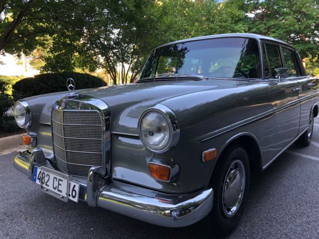 1968 Gray Mercedes-Benz 200-Series Sedan