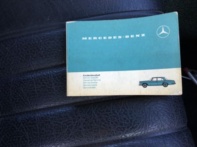 1968 Grey/green Mercedes-Benz 200-Series Sedan