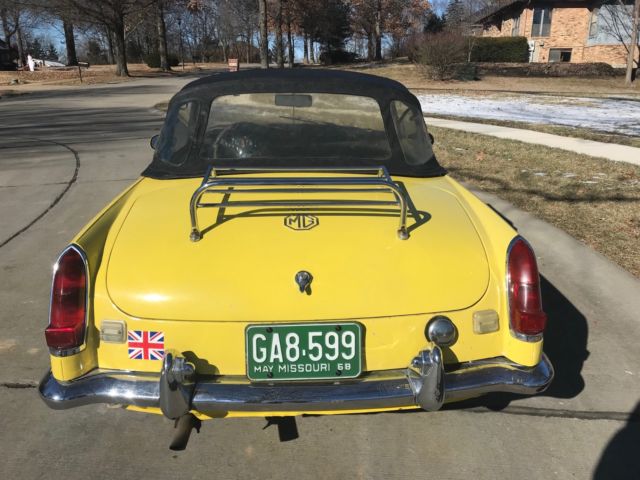 1968 Yellow MG MGB Convertible