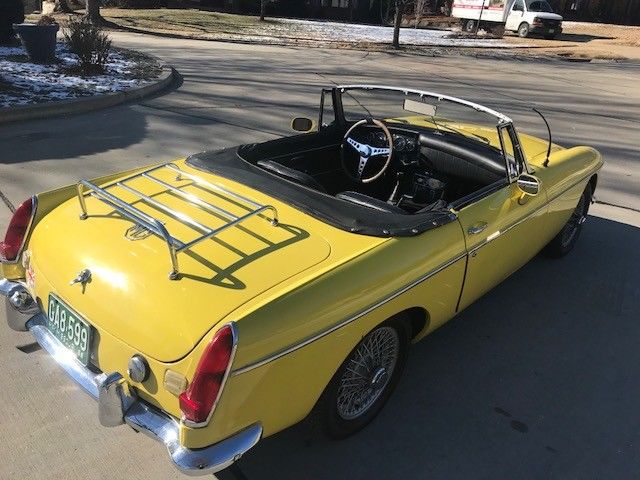 1968 Yellow MG MGB Convertible