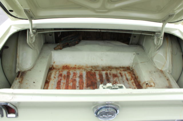 1968 Seafoam Green/ Yellow Ford Mustang Coupe