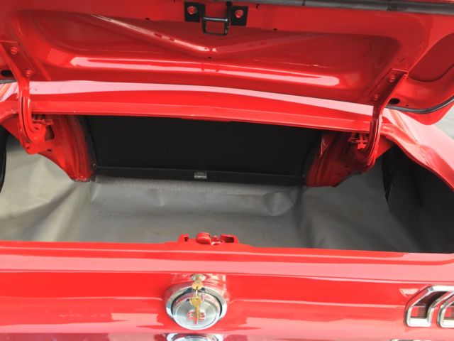 1968 RED Ford Mustang