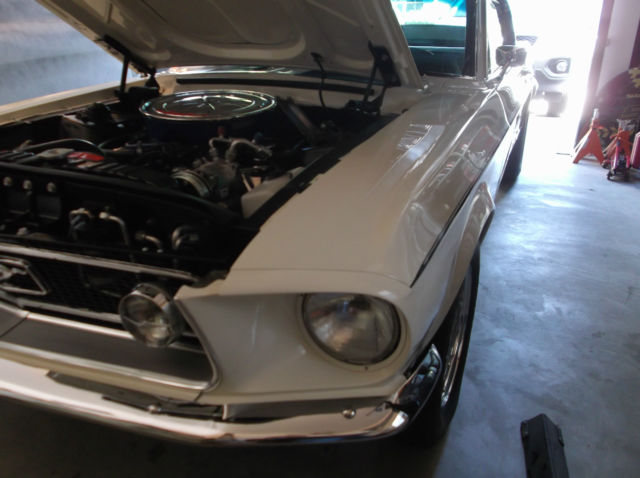 1968 WIMBLEDON WHITE Ford Mustang FASTBACK
