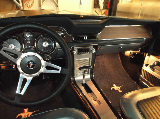 1968 WIMBLEDON WHITE Ford Mustang FASTBACK