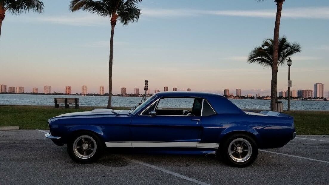 1968 Blue Ford Mustang 2DOOR