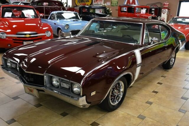 1968 Burgundy Oldsmobile 442 --