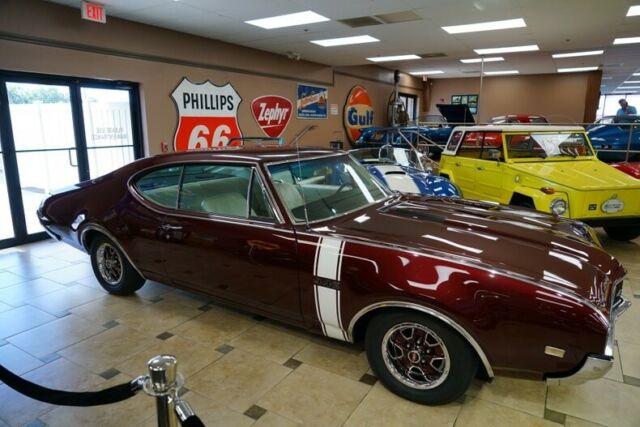 1968 Burgundy Oldsmobile 442 --