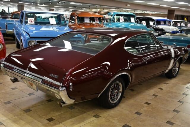 1968 Burgundy Oldsmobile 442 --
