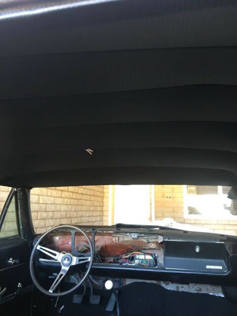 1968 White Oldsmobile 442 Coupe