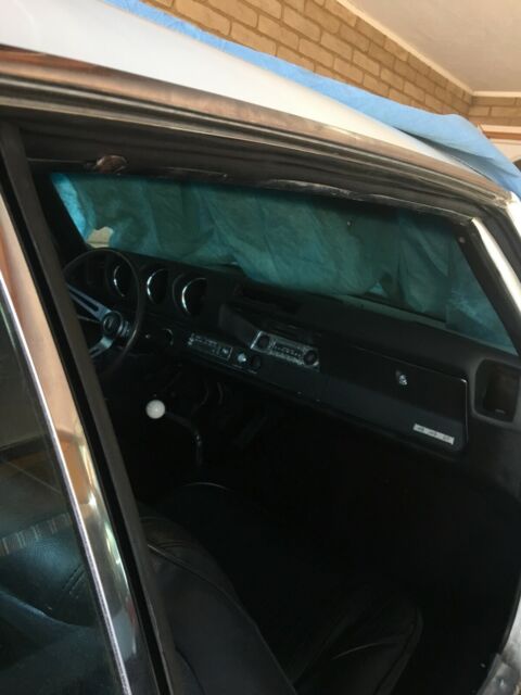 1968 White Oldsmobile 442 Coupe