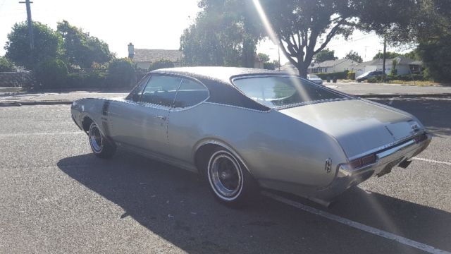 1968 Gray Oldsmobile 442 Coupe
