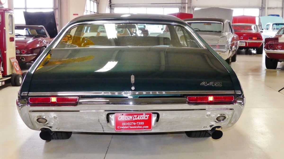 1968 Green Oldsmobile 448 2 DR Hard Top