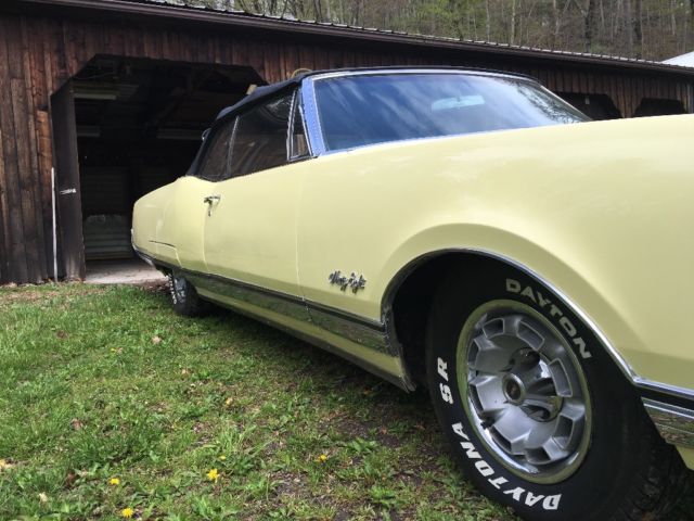 1968 Yellow Oldsmobile Ninety-Eight Convertible