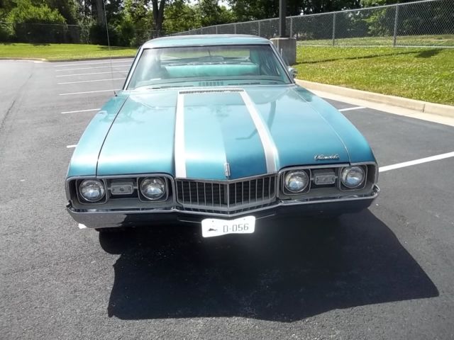 1968 Blue Oldsmobile Cutlass