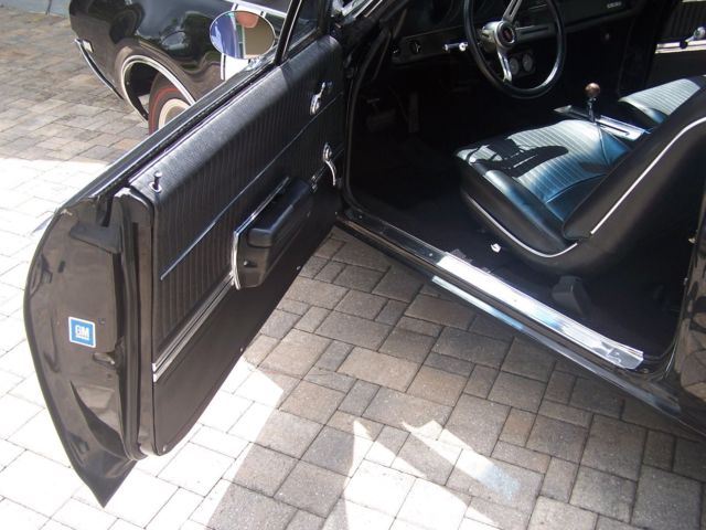 1968 Black Oldsmobile 442 Holiday Coupe