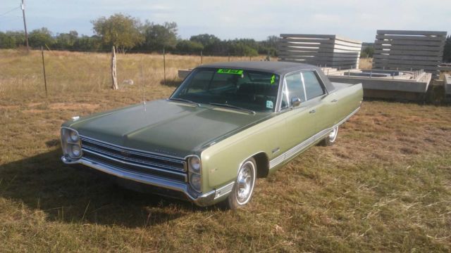 1968 Green Plymouth Fury 4 Door Hard Top