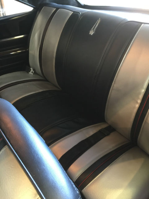 1968 Polor White Plymouth GTX U/K