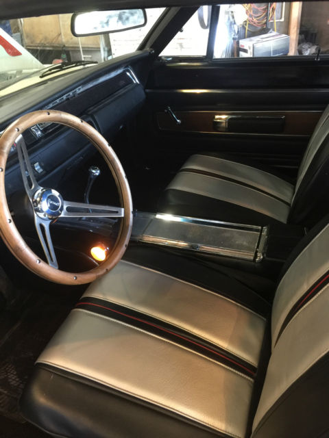 1968 Polor White Plymouth GTX U/K