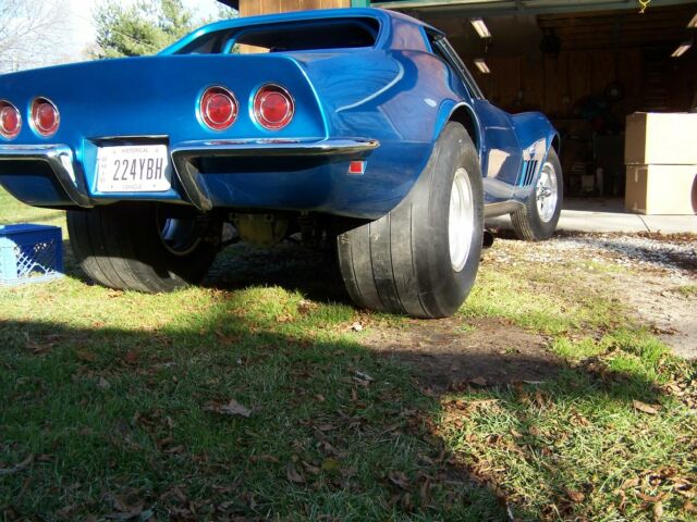 1968 Blue Chevrolet Corvette