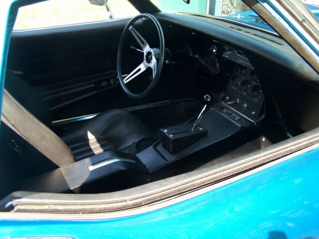 1968 Blue Chevrolet Corvette