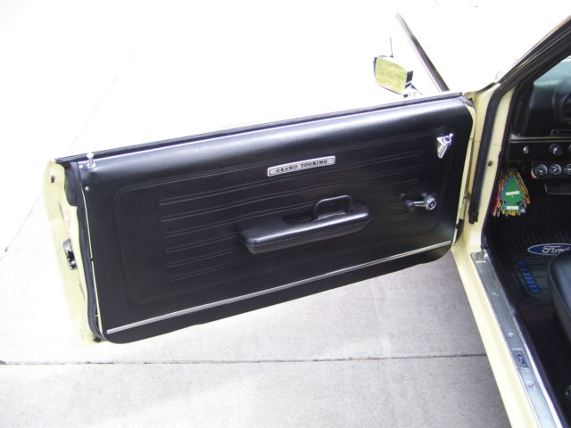 1968 Yellow Ford Ranchero PICKUP