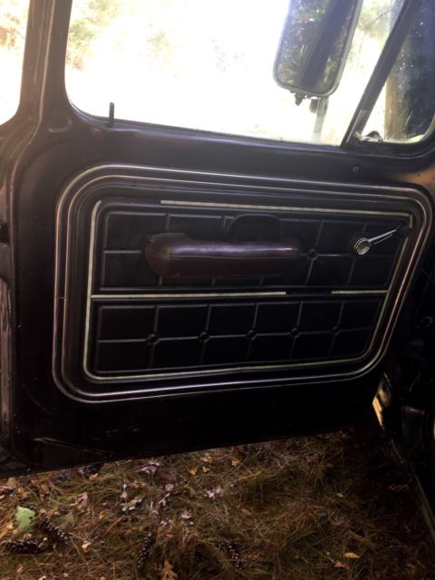 1968 Black Ford F-100