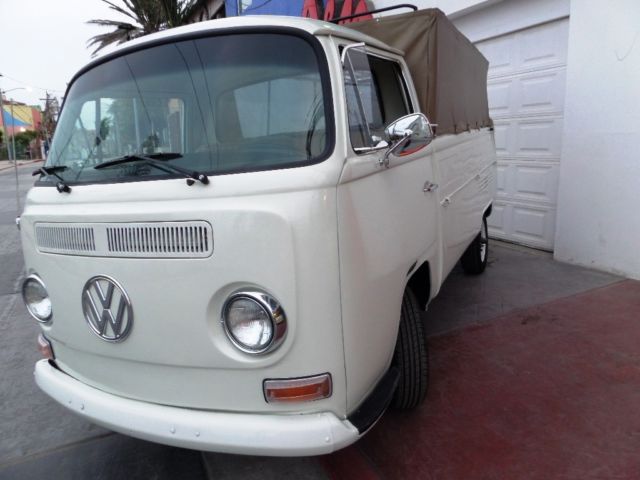 1968 BEIGE Volkswagen Bus/Vanagon Standard Cab Pickup