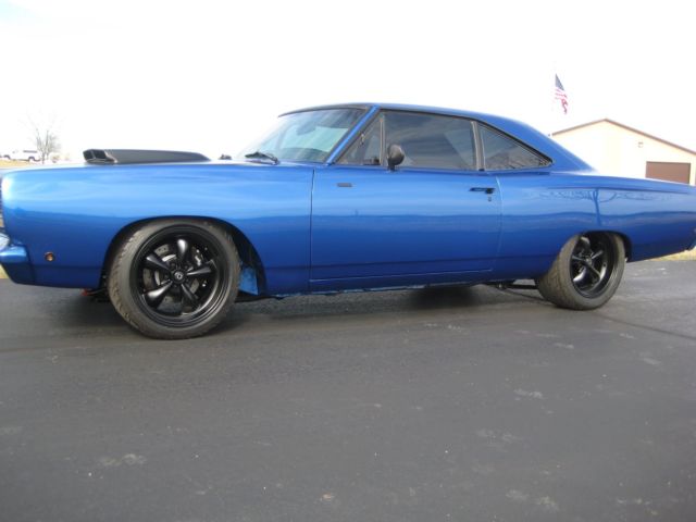 1968 Green Plymouth Road Runner Coupe