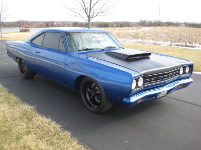 1968 Green Plymouth Road Runner Coupe