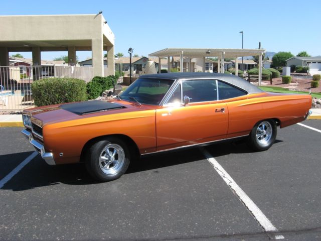 1968 Green Plymouth Road Runner Coupe