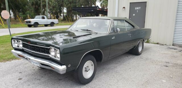 1968 Green Plymouth Road Runner Coupe