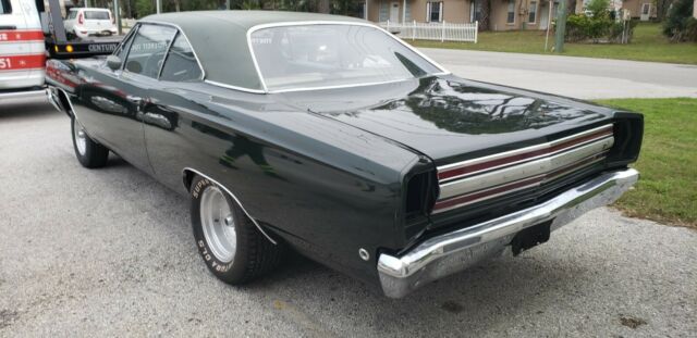 1968 Green Plymouth Road Runner Coupe
