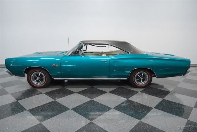 1968 Purple Dodge Coronet