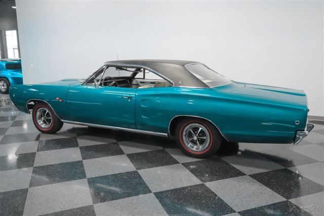 1968 Purple Dodge Coronet