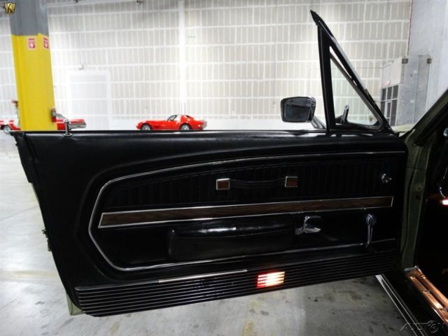 1968 Gold Ford Mustang