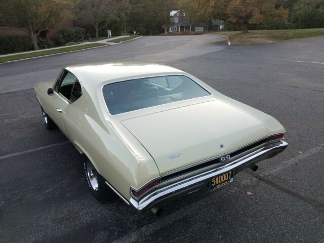 1968 Polamino ivory Chevrolet Chevelle Coupe