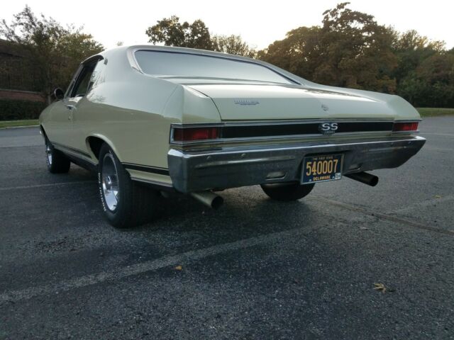 1968 Polamino ivory Chevrolet Chevelle Coupe