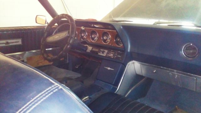 1968 White Ford Thunderbird