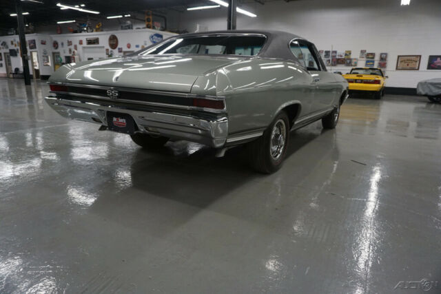 1968 Silver Chevrolet Chevelle