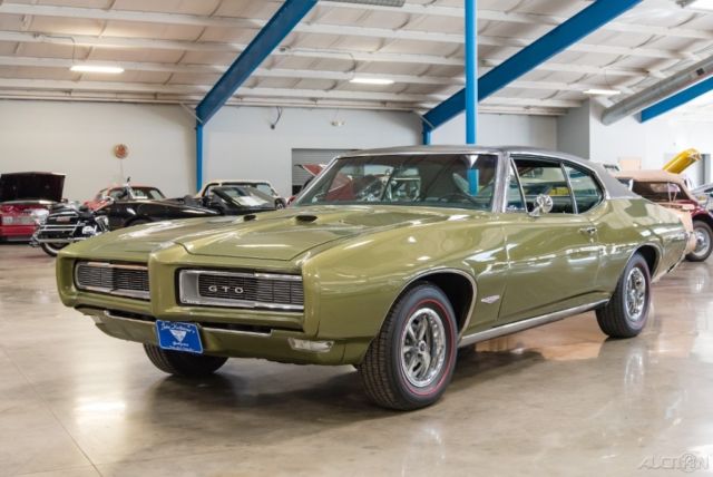 1968 Green Pontiac GTO Other