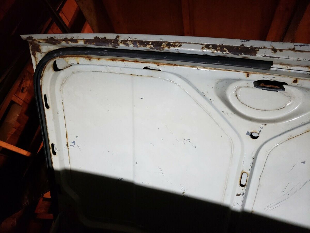 1968 White Volvo 142