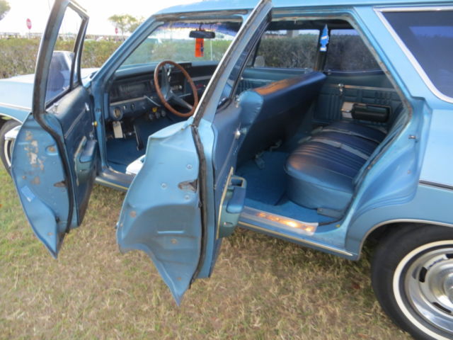 1968 Blue Chevrolet Impala Wagon