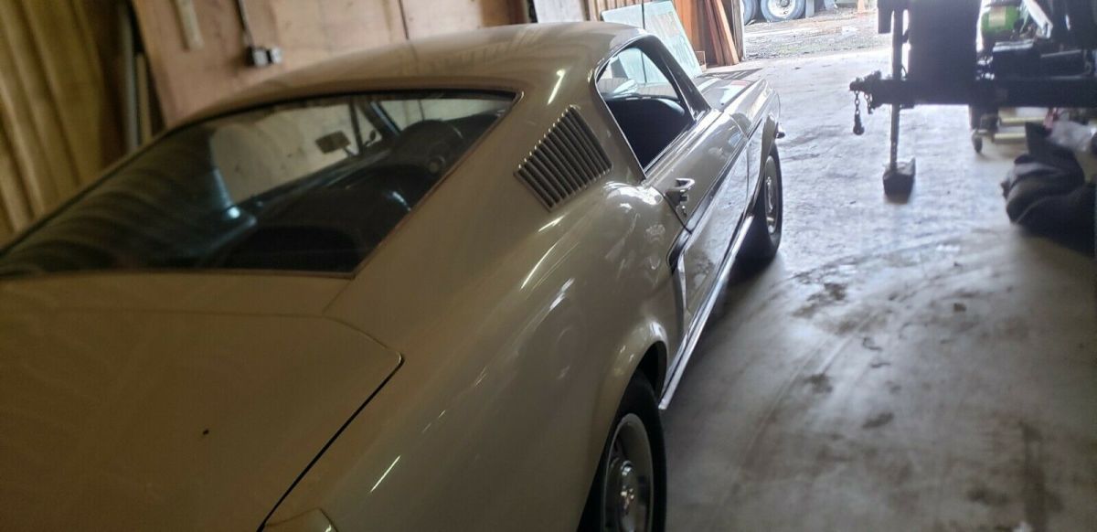 1968 White Ford Mustang Fastback