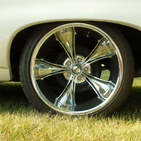 1969 White Chevrolet Impala Coupe